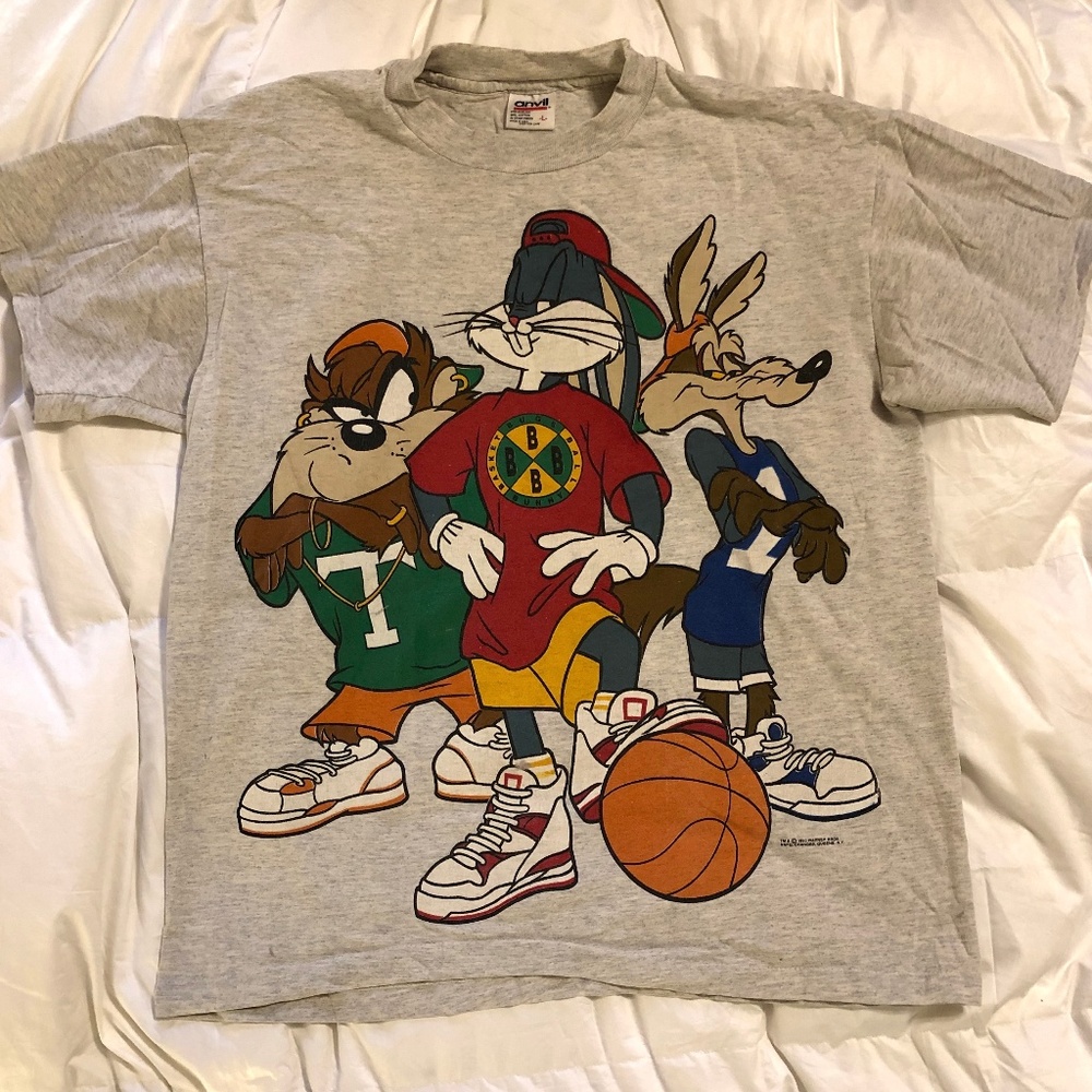 Vintage 90s Looney Tunes Basketball Tee